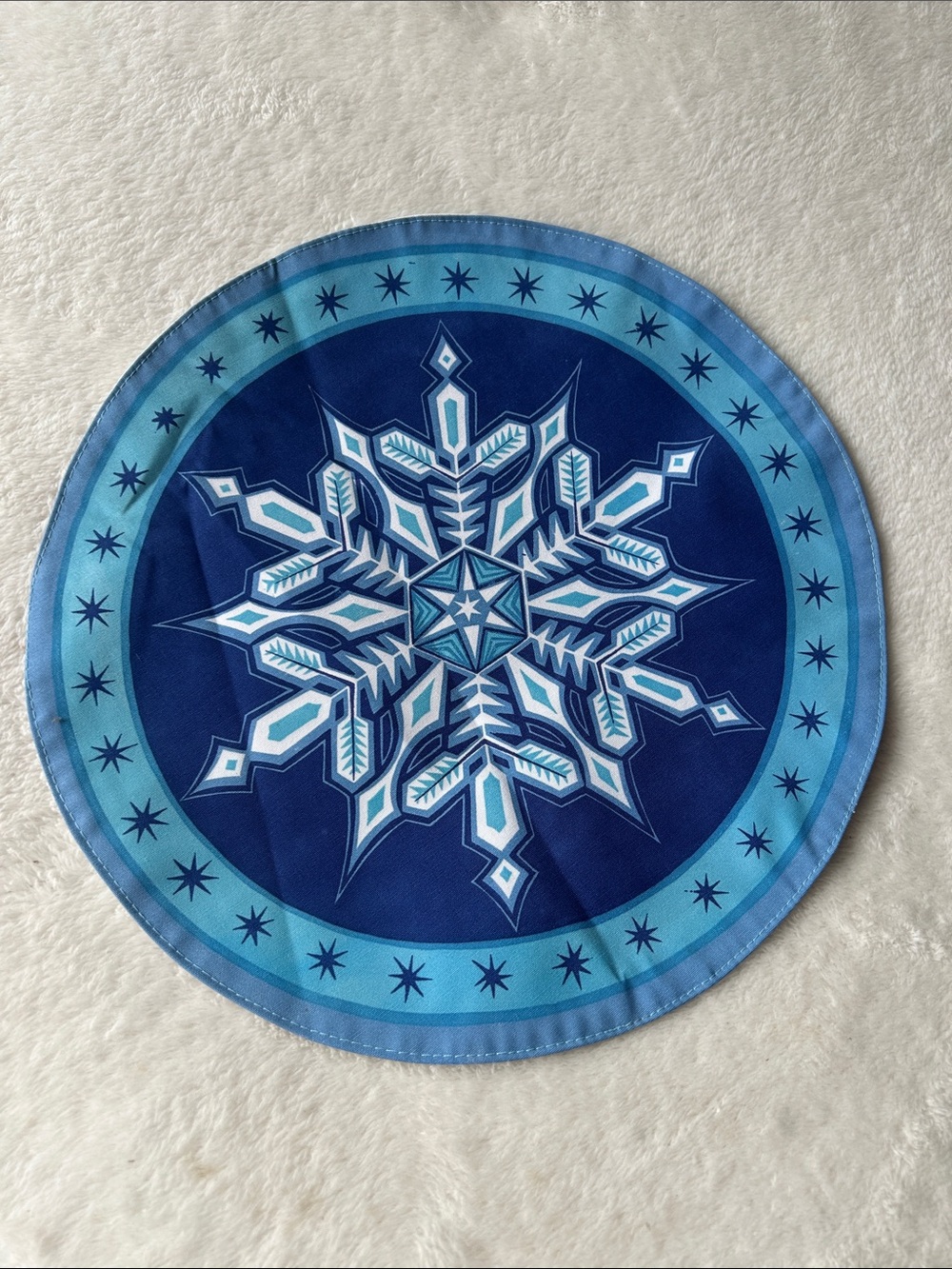 Bagshaw of St. Lucia snowflake placemat